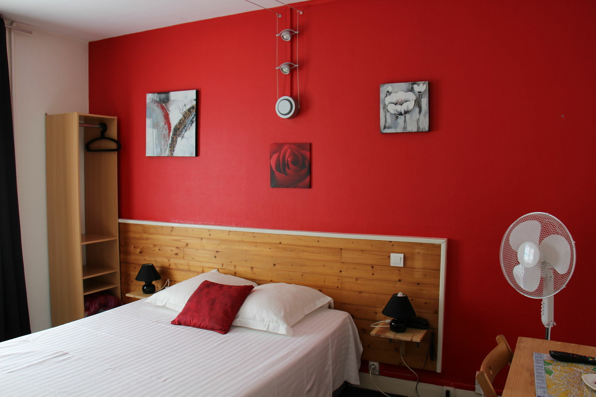 Hotel d'Orléans Angoulême Buitenkant foto