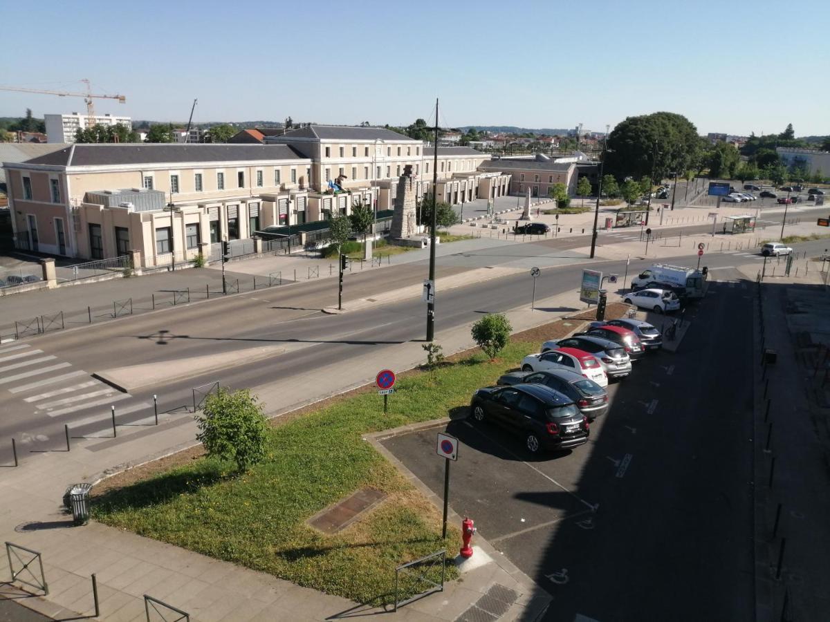 Hotel d'Orléans Angoulême Buitenkant foto